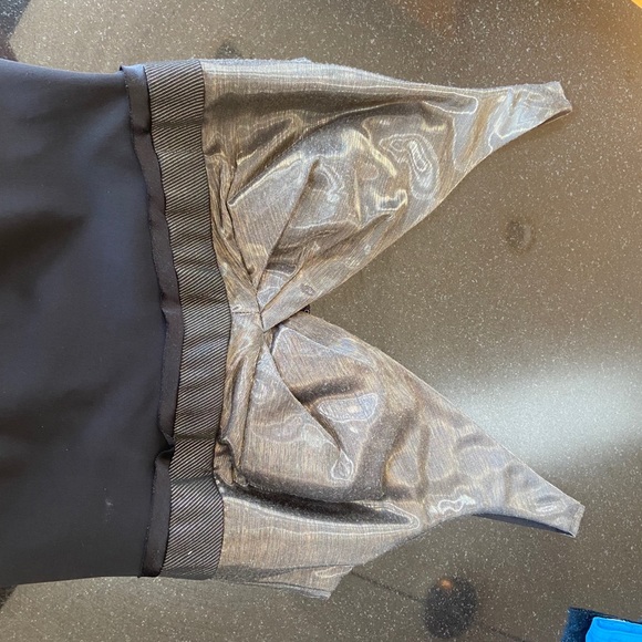 Designer Nicole Miller Evening Gown - Picture 4 of 11